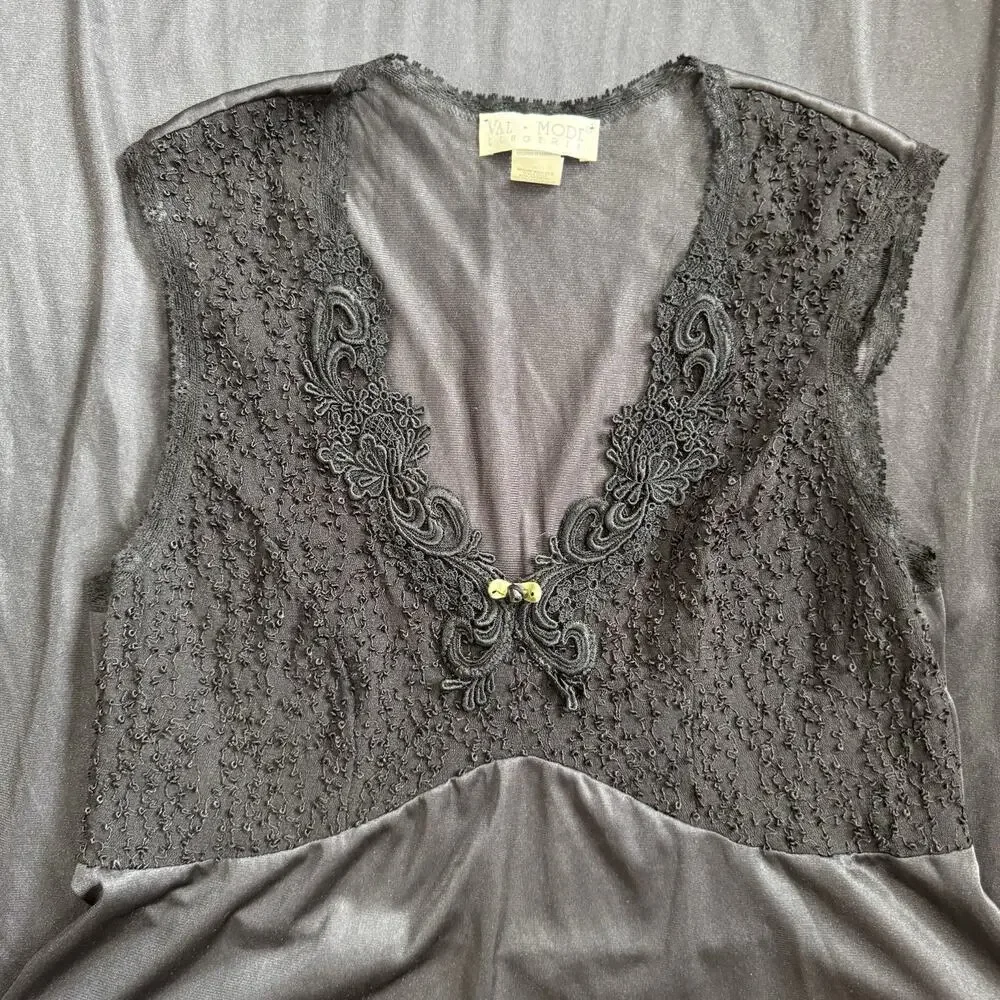 Vintage Val Mode Black Classic Night Gown Large Made In USA Nylon Lingerie